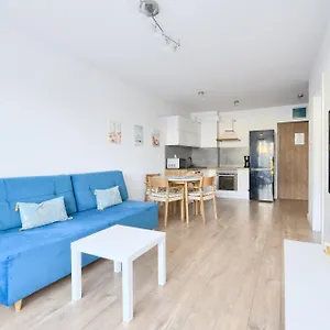 Apartamentyprzymorzu Baltycki Z Miejscem Postojowym I Ogrodkiem , Kolberg Polen